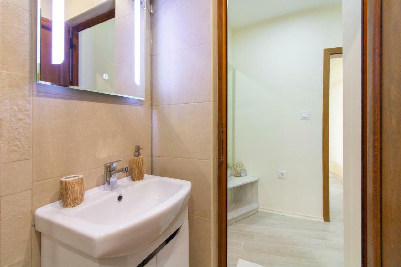 Domus Grand Apartment *