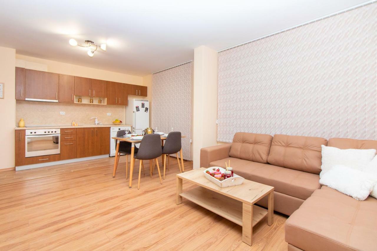 Domus Grand Apartment Plovdiv